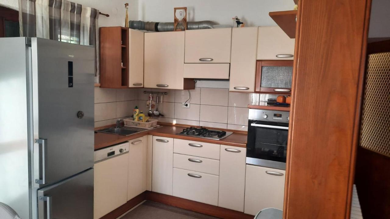 Apartmani Krpeta Pakoštane Zewnętrze zdjęcie