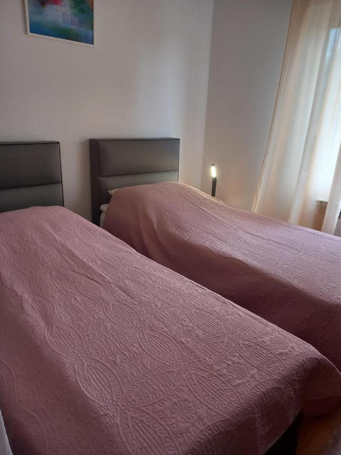 Apartmani Krpeta Pakoštane Zewnętrze zdjęcie